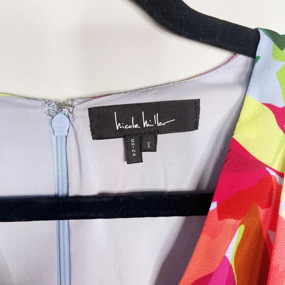 Nicole Miller Small Blue Pink Floral Oasis Silk Ruffle Midi Dress VNeck Cocktail - Picture 9 of 12